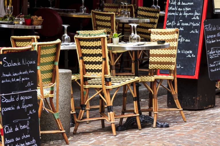 france-paris-cafe-outdoor-seating-restaurant.jpg