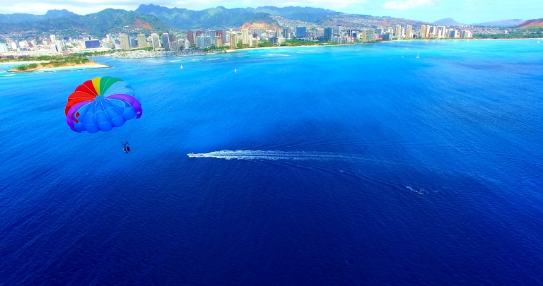 hawaii-honolulu-coast-parasailer-horizontal.jpg